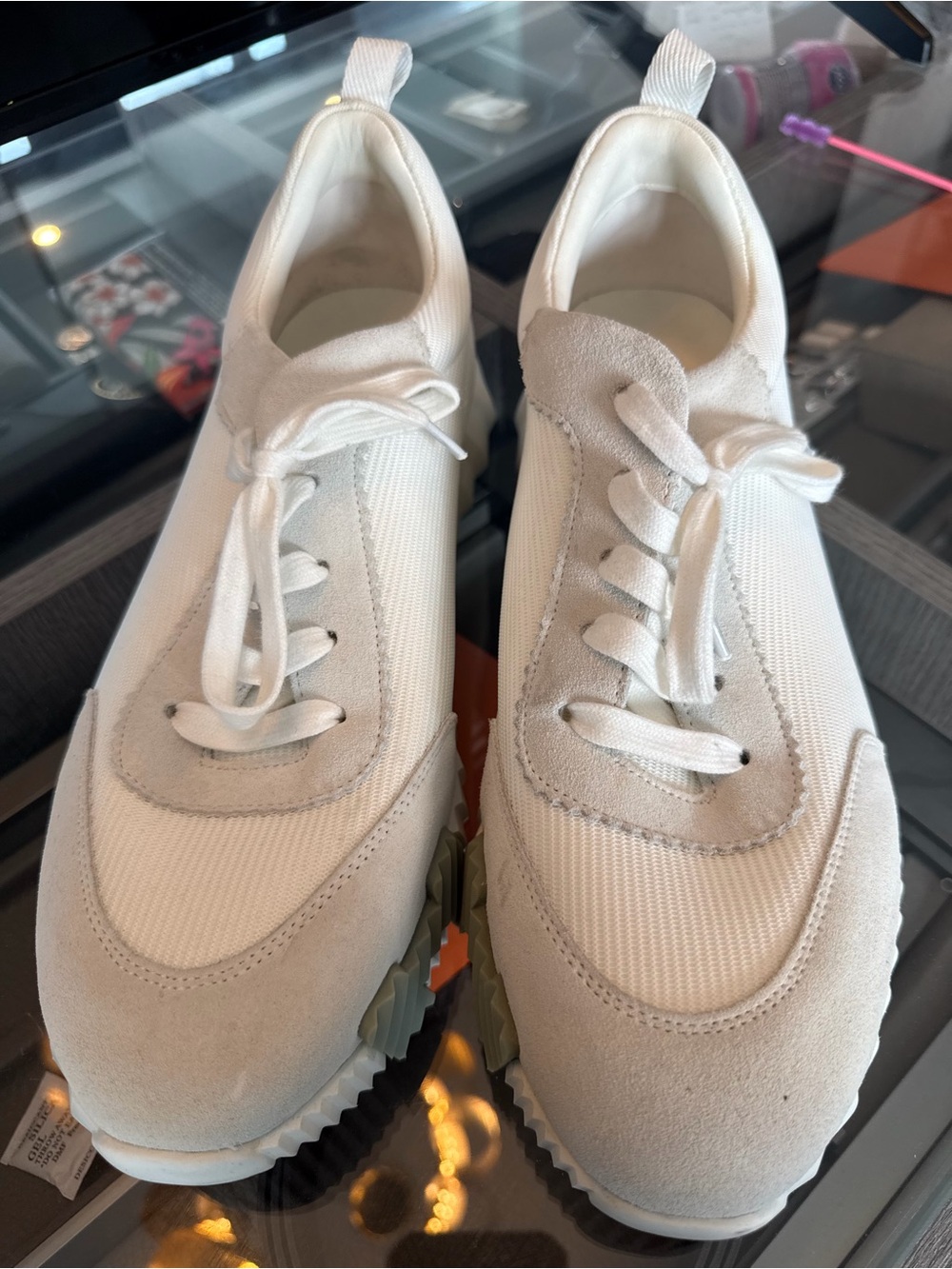 Hermes Men's Low-Top White Casual Sneakers. In good shape